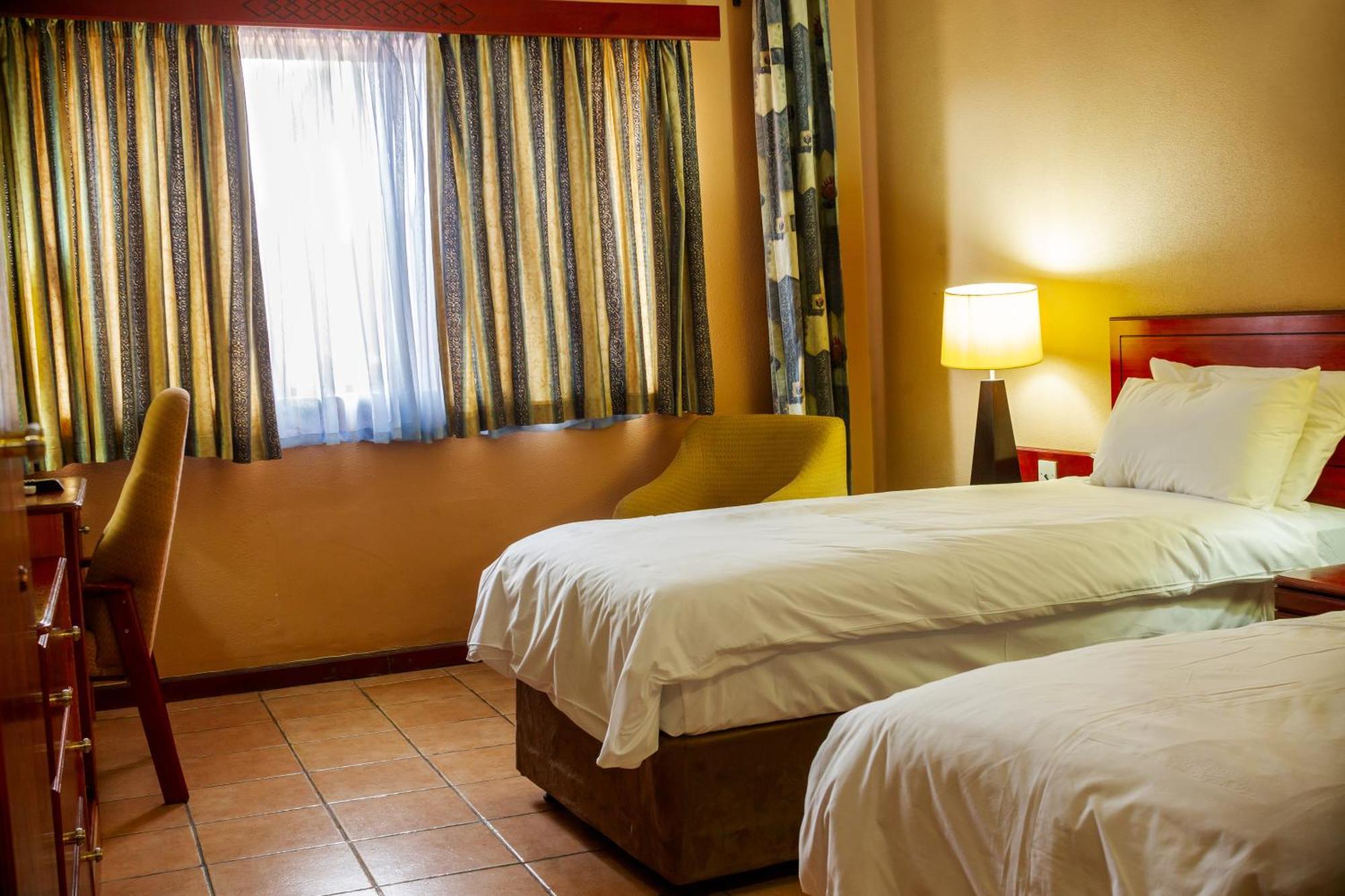 M'Kango Golfview Hotel Lusaka Eksteriør billede