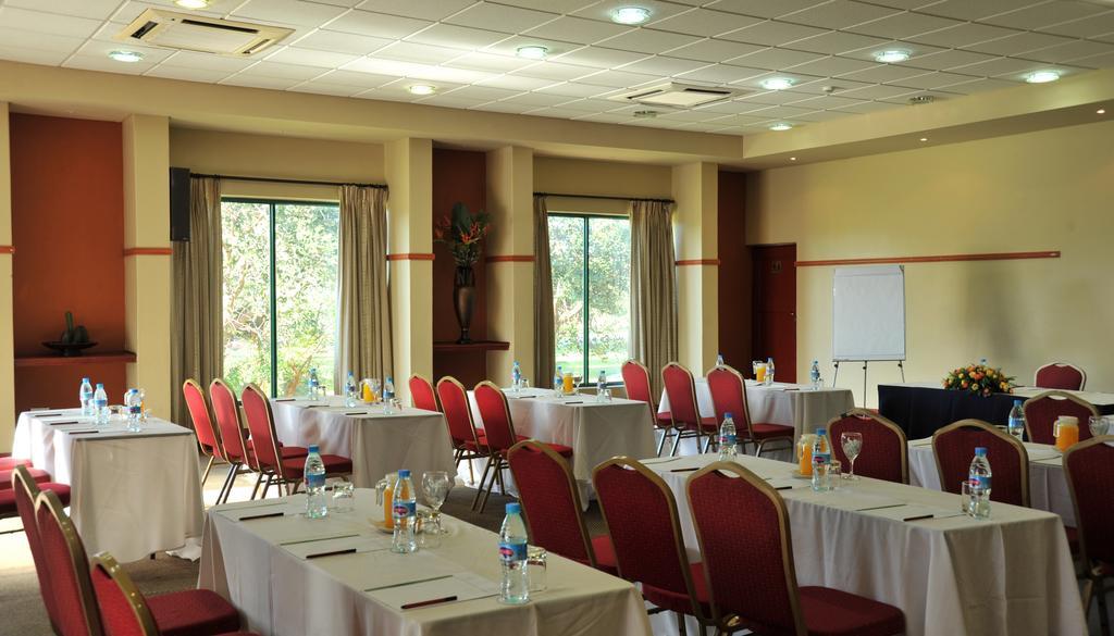 M'Kango Golfview Hotel Lusaka Eksteriør billede