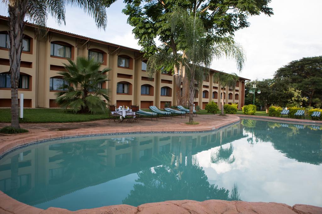 M'Kango Golfview Hotel Lusaka Eksteriør billede