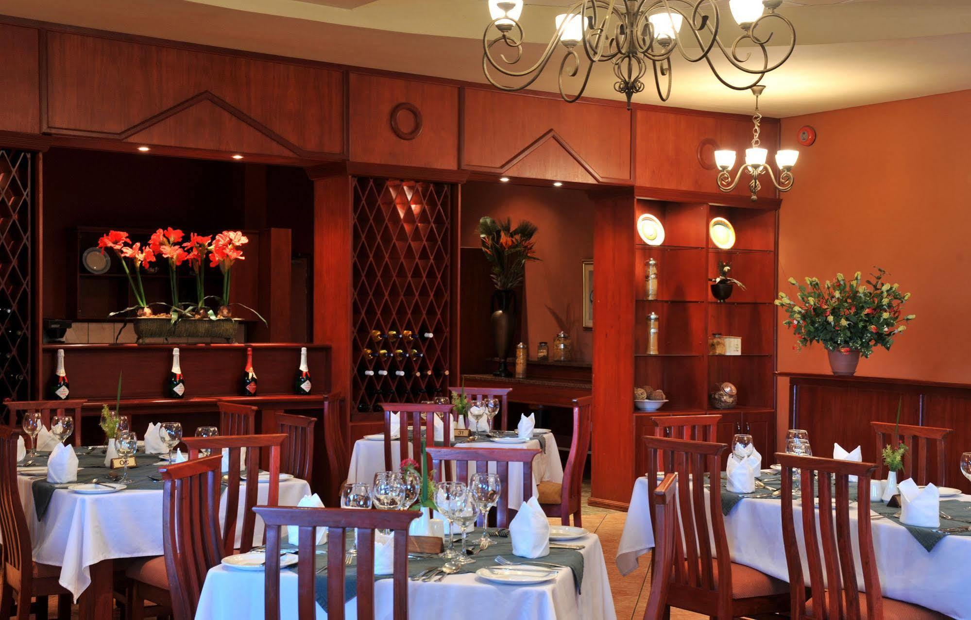 M'Kango Golfview Hotel Lusaka Eksteriør billede