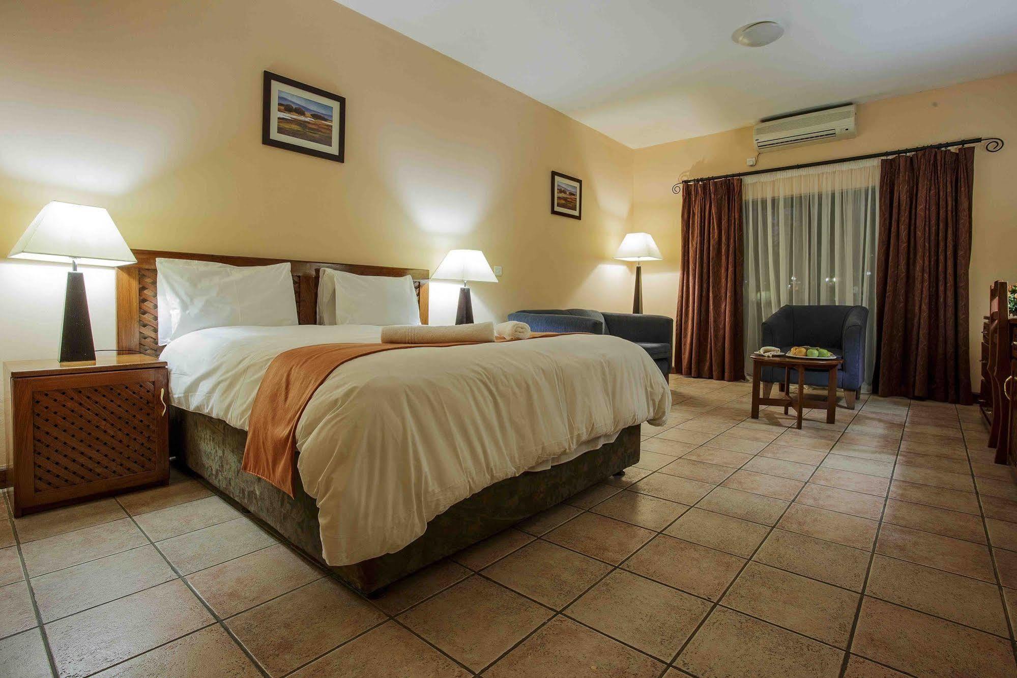 M'Kango Golfview Hotel Lusaka Eksteriør billede