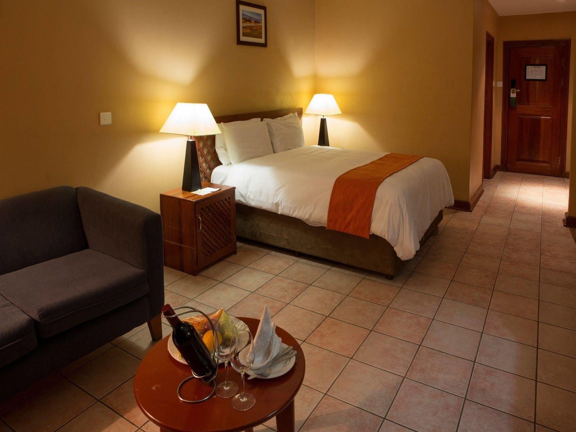 M'Kango Golfview Hotel Lusaka Eksteriør billede
