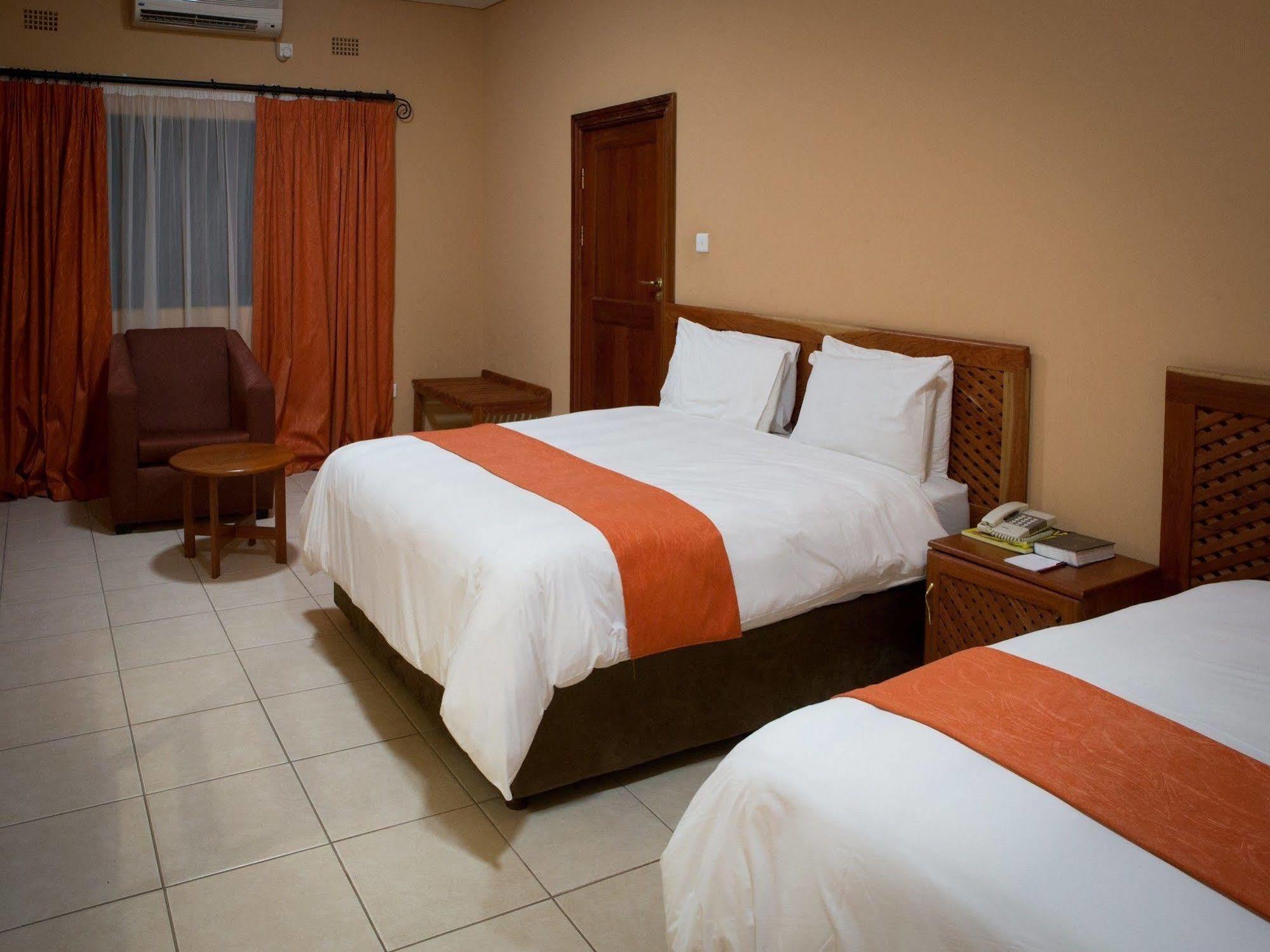 M'Kango Golfview Hotel Lusaka Eksteriør billede